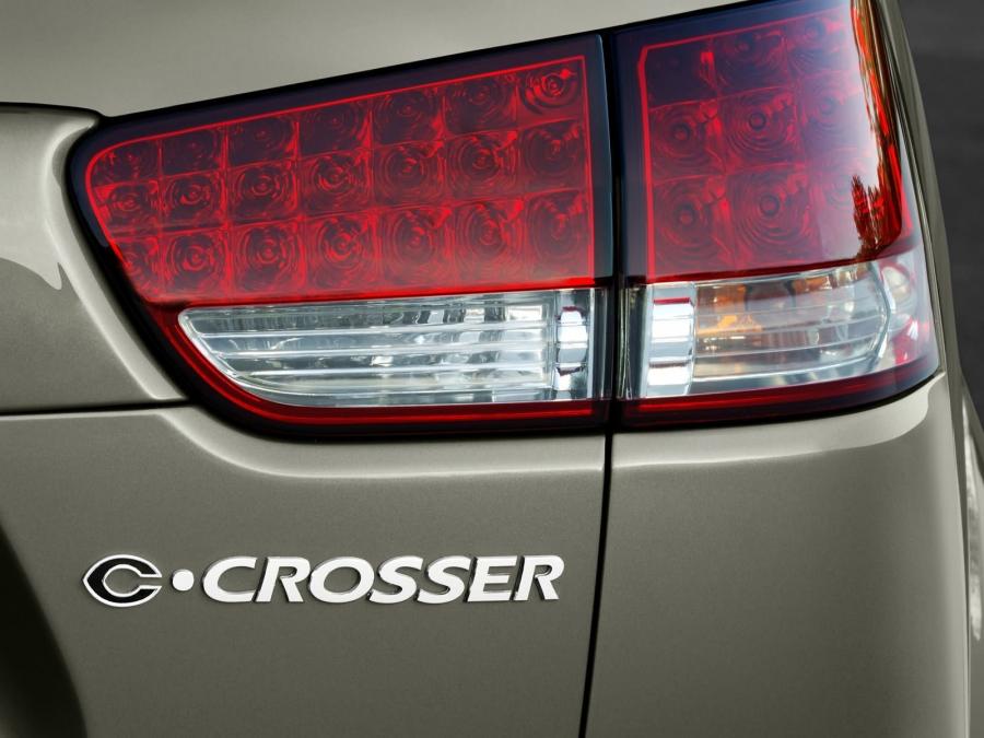  Citroen C-Crosser Concept 2007 года  (фото 2 из 3)